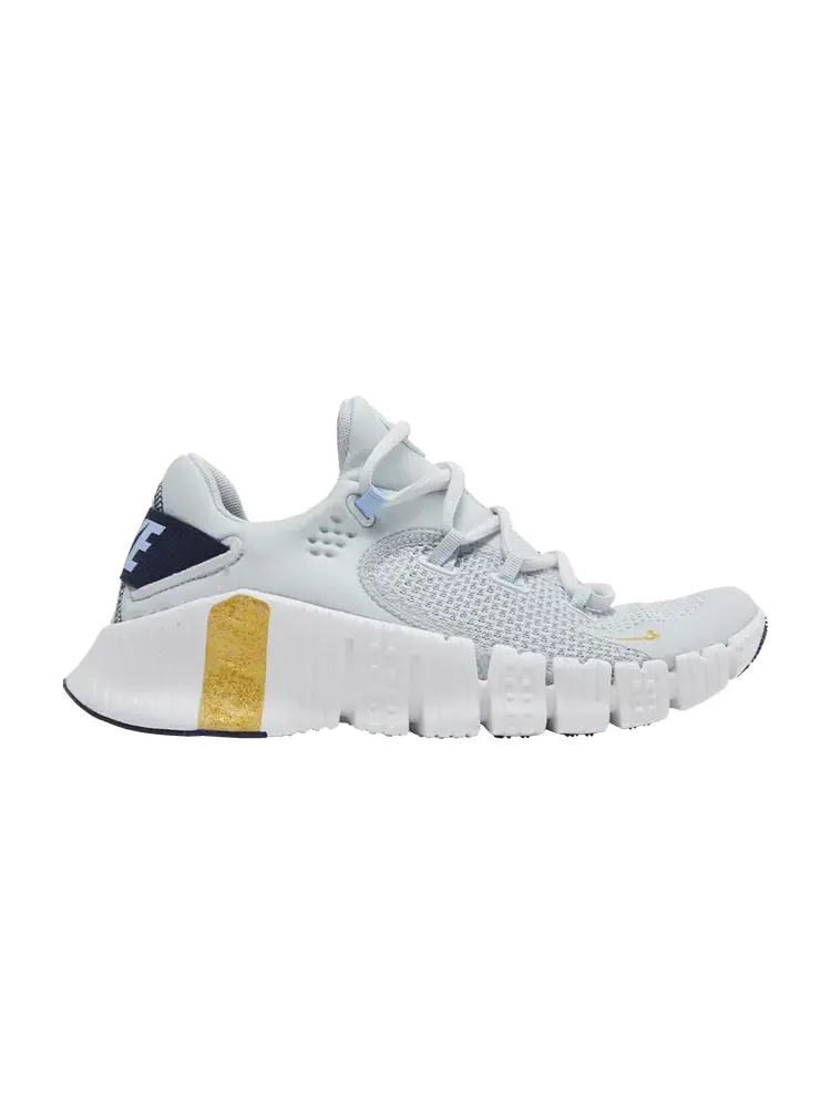 Кроссовки Nike Wmns Free Metcon 4 'Pure Platinum Metallic Gold Coin' — изображение 1 из 9