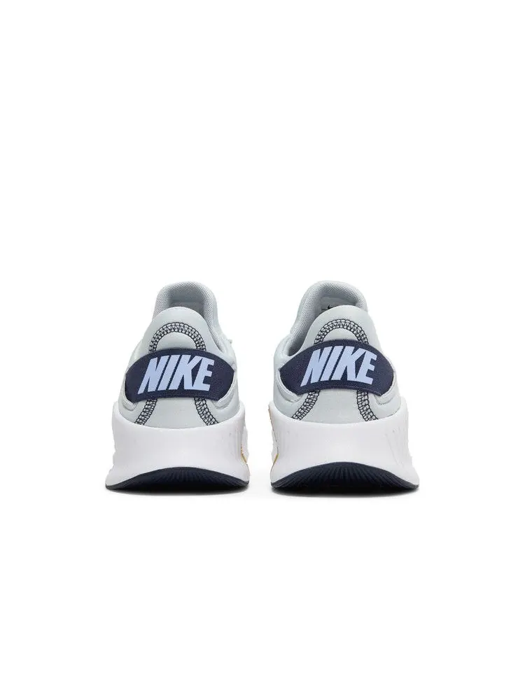 Кроссовки Nike Wmns Free Metcon 4 'Pure Platinum Metallic Gold Coin' — изображение 7 из 9