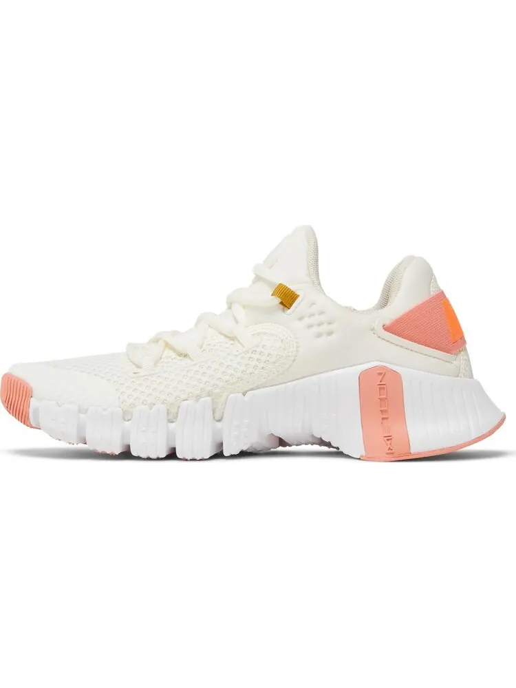 Кроссовки Nike Wmns Free Metcon 4 'Sail Total Orange' — изображение 3 из 8, бежевый