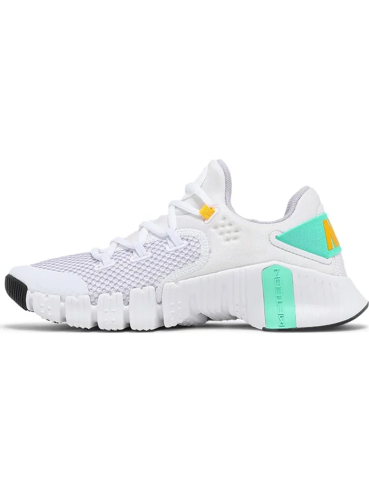 Кроссовки Nike Wmns Free Metcon 4 'White Green Glow' — изображение 3 из 8, белый