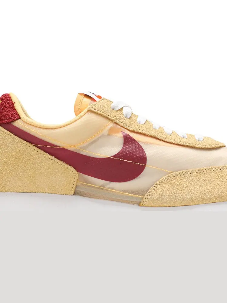 Кроссовки Nike Daybreak SP 'Topez Gold' — изображение 2 из 8, золото