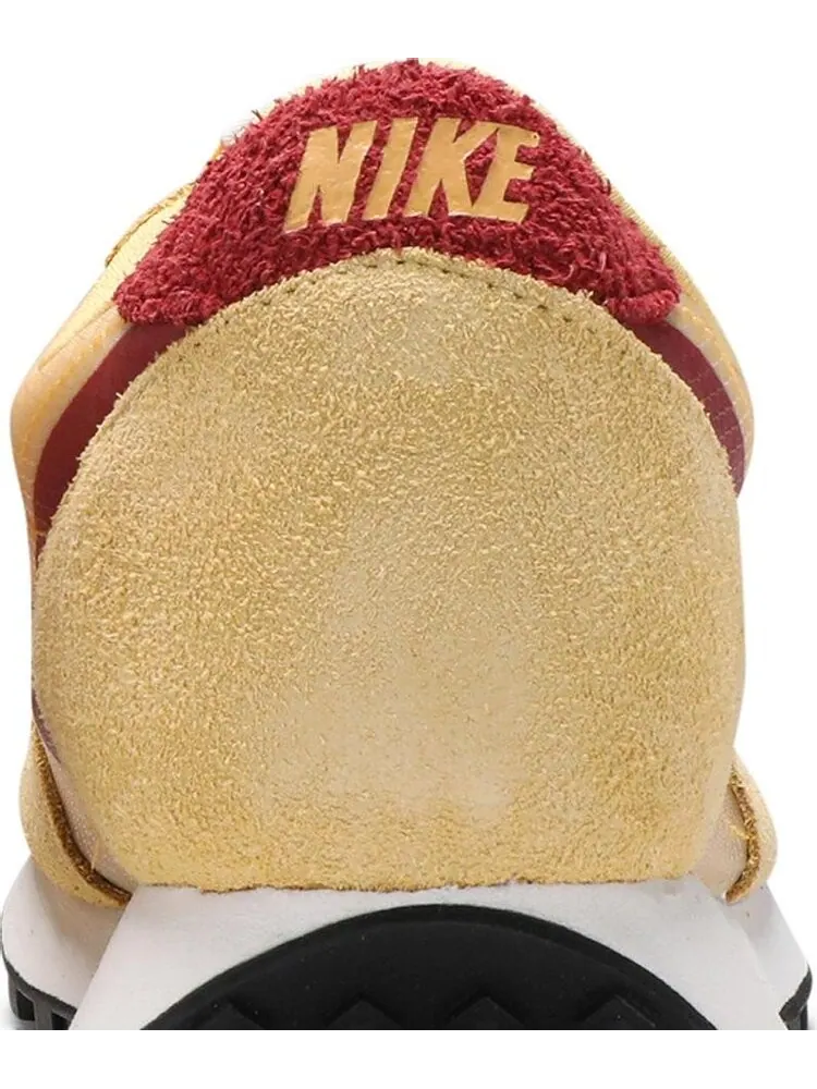 Кроссовки Nike Daybreak SP 'Topez Gold' — изображение 7 из 8, золото