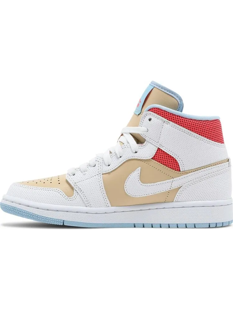 Кроссовки Wmns Air Jordan 1 Mid SE Sesame — изображение 3 из 8, коричневый