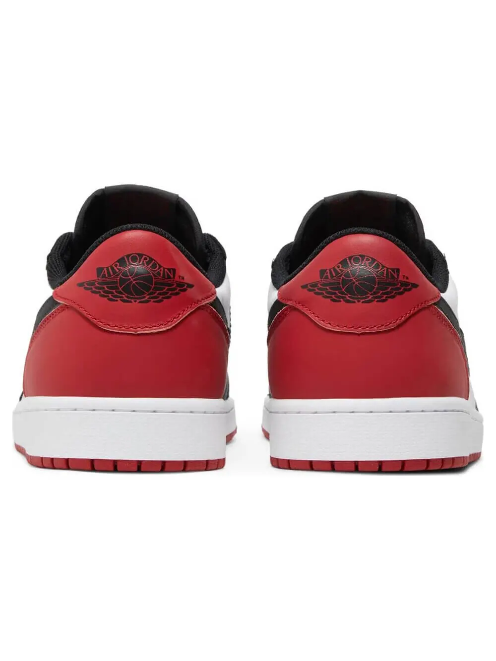 Кроссовки Nike Air Jordan 1 Retro Low OG Black Toe — изображение 4 из 10, белый/красный/черный