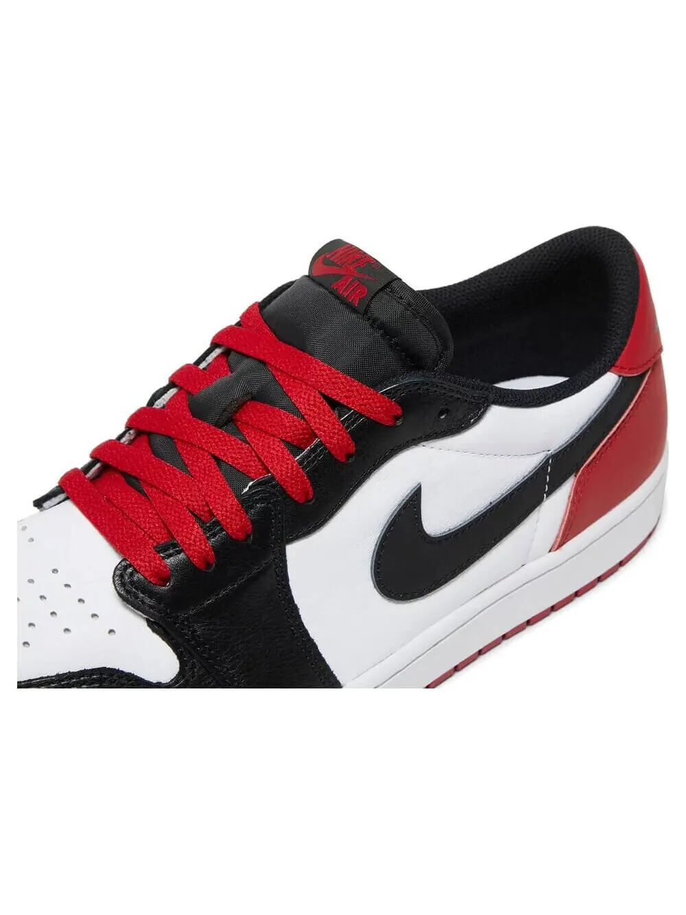 Кроссовки Nike Air Jordan 1 Retro Low OG Black Toe — изображение 7 из 10, белый/красный/черный