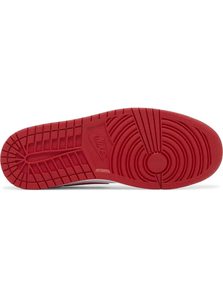 Кроссовки Air Jordan 1 Retro Low OG 'University Red' — изображение 4 из 4, белый