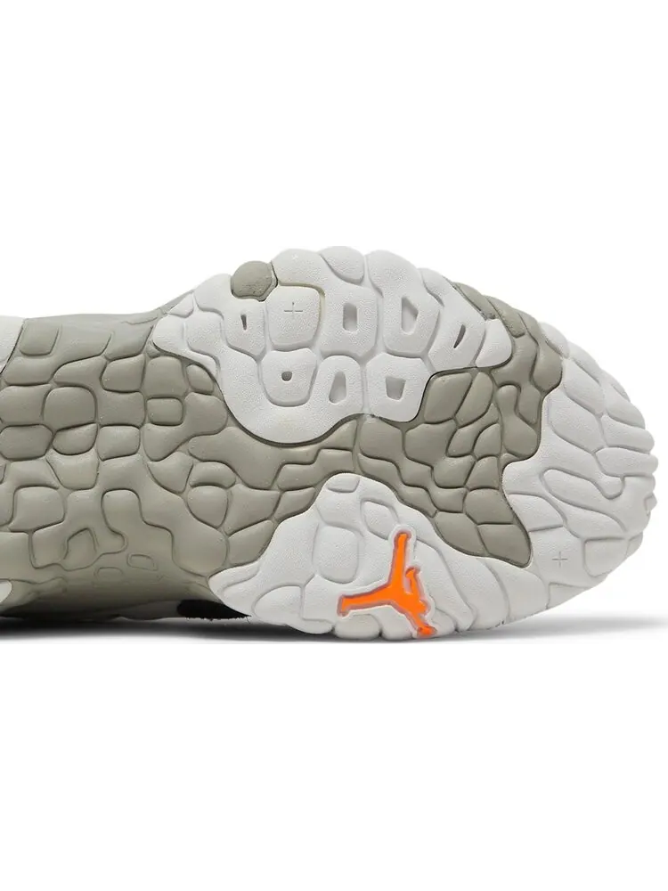 Кроссовки Jordan Delta 2 GS Lightning — изображение 5 из 8, белый