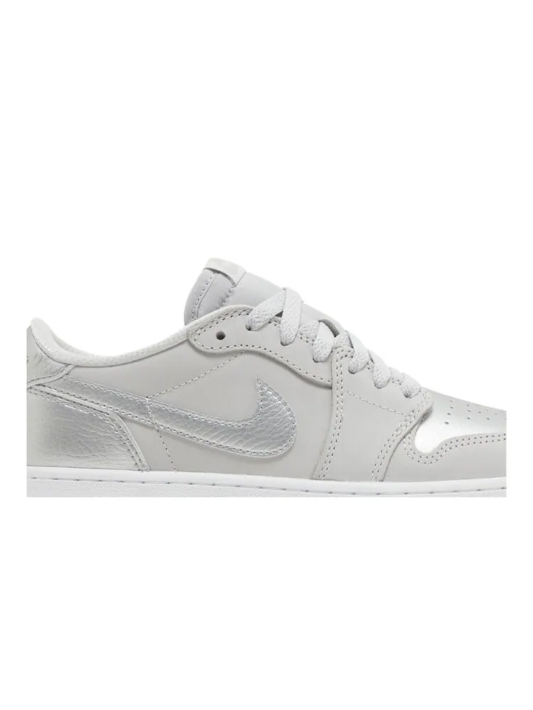 Кроссовки Air Jordan 1 Retro Low OG GS — изображение 2 из 4, серый