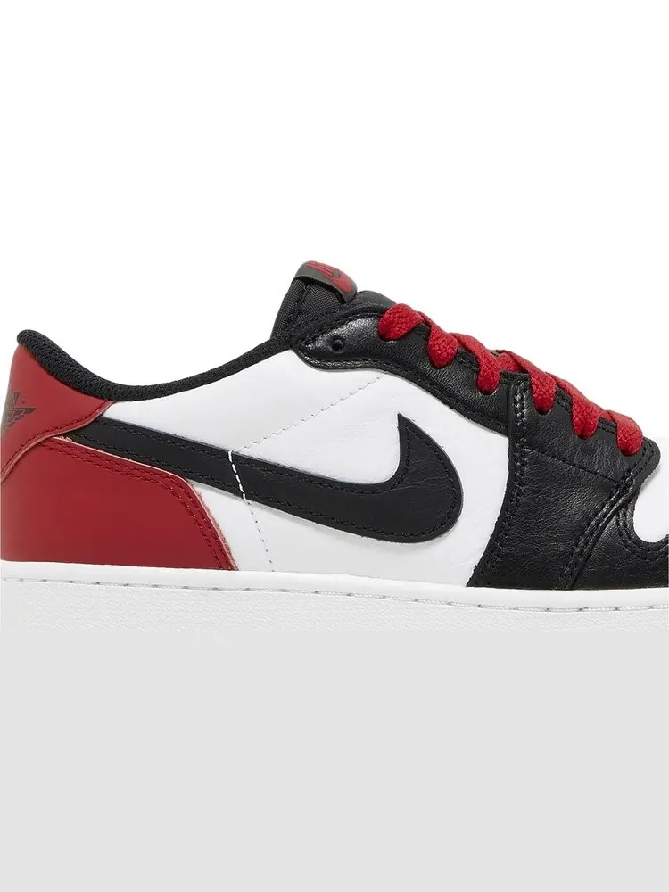 Кроссовки Air Jordan 1 Retro Low OG GS 'Black Toe' — изображение 2 из 4, белый
