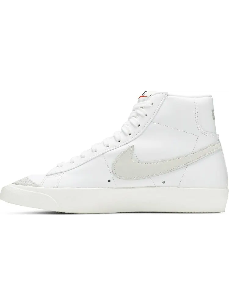 Кроссовки Nike Wmns Blazer '77 Vintage Mid 'Light Bone' — изображение 3 из 8, белый