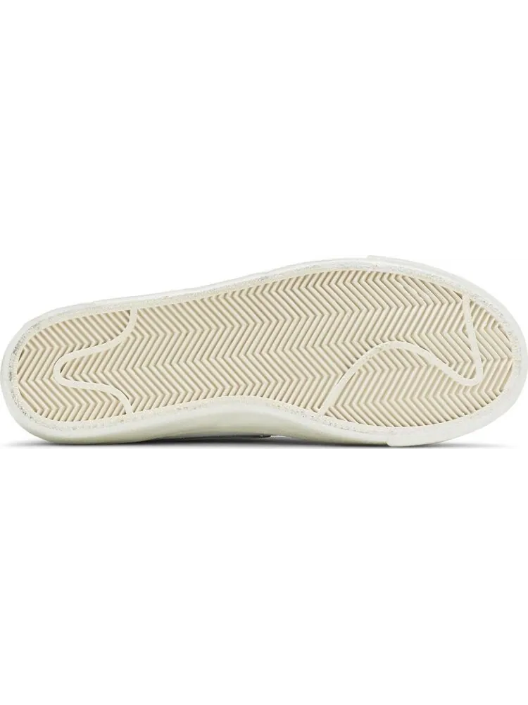 Кроссовки Nike Wmns Blazer '77 Vintage Mid 'Light Bone' — изображение 4 из 8, белый