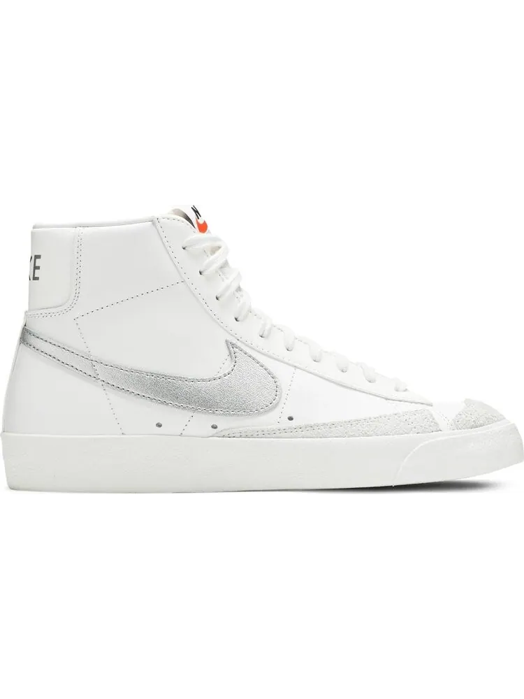 Кроссовки Nike Wmns Blazer Mid '77 'White Silver Metallic' — изображение 1 из 8, белый