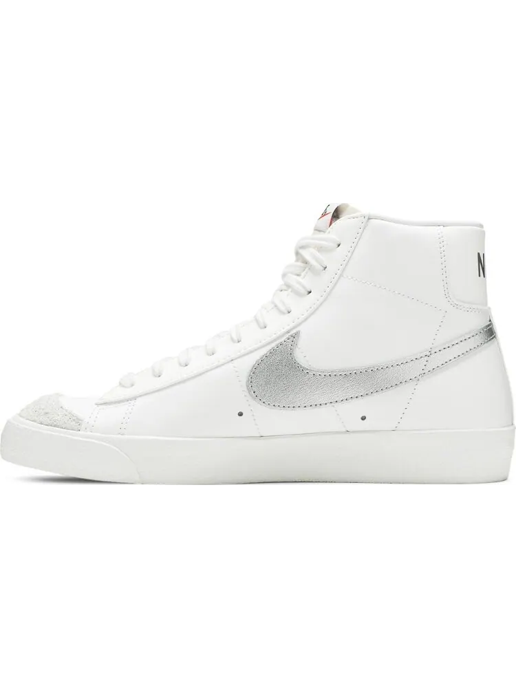 Кроссовки Nike Wmns Blazer Mid '77 'White Silver Metallic' — изображение 3 из 8, белый