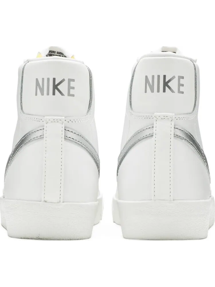 Кроссовки Nike Wmns Blazer Mid '77 'White Silver Metallic' — изображение 6 из 8, белый