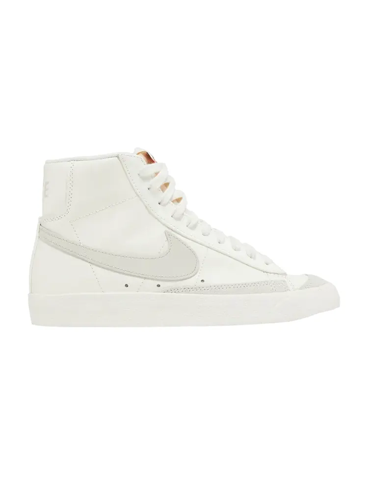 Кроссовки Nike Wmns Blazer Mid '77 Vintage 'Sail Light Bone' — изображение 1 из 9, светлый//черный