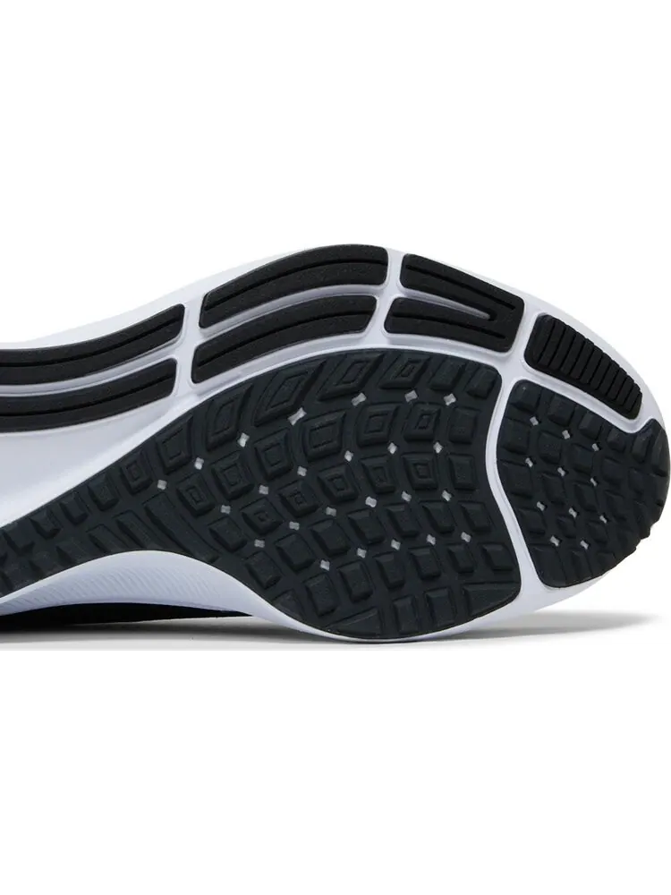 Кроссовки Nike Air Zoom Pegasus 38 Extra Wide 'Black White' — изображение 5 из 8, черный
