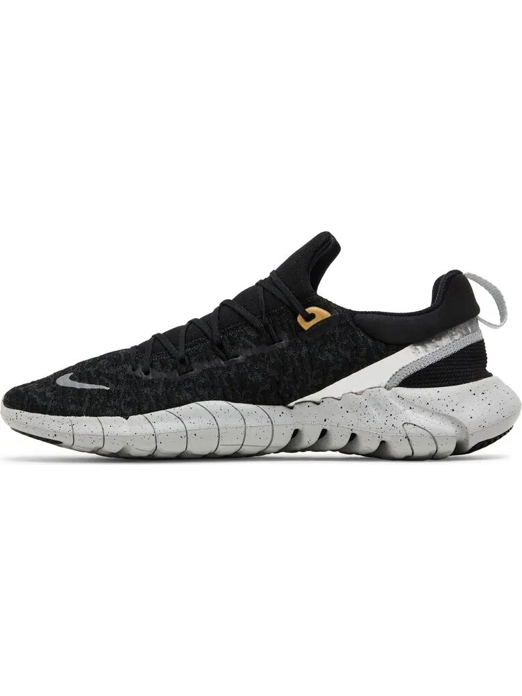 Кроссовки Nike Free Run 5.0 'Black Dark Smoke Grey' — изображение 3 из 8, черный