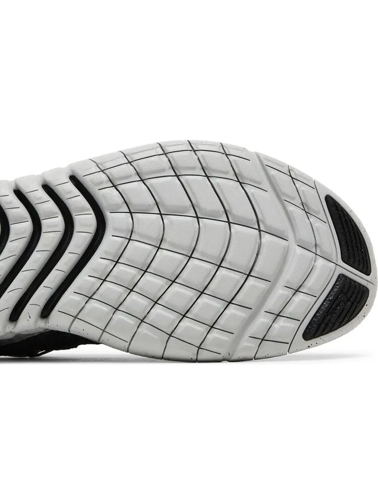 Кроссовки Nike Free Run 5.0 'Black Dark Smoke Grey' — изображение 5 из 8, черный