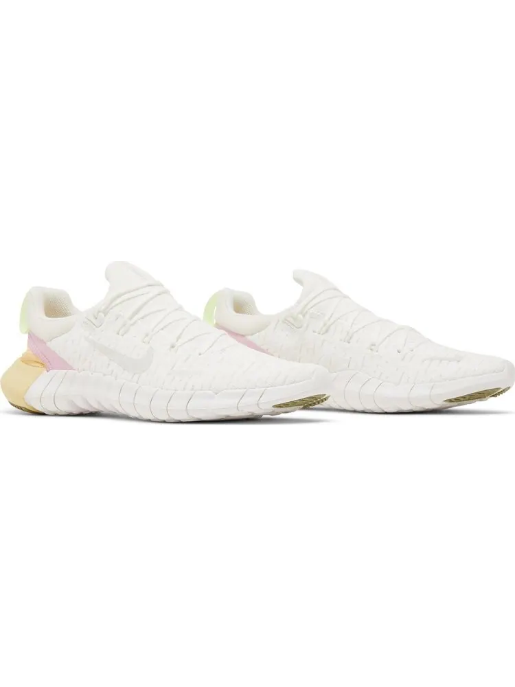 Кроссовки Nike Wmns Free Run 5.0 'Summit White Light Arctic Pink' — изображение 8 из 8, белый