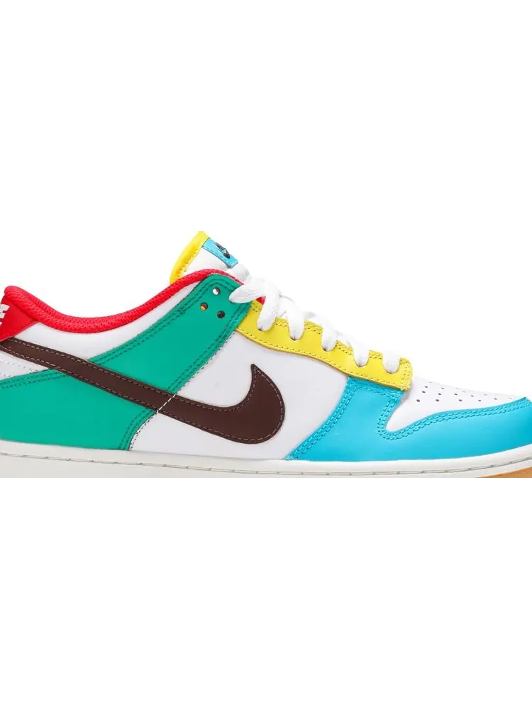 Кроссовки Nike Dunk Low SE GS 'Free.99 - White' — изображение 2 из 8, белый