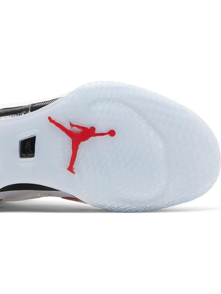 Кроссовки Air Jordan 36 Psychic Energy — изображение 5 из 8, белый