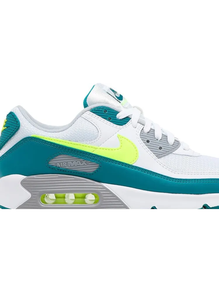 Кроссовки Nike Air Max 90 'Spruce Lime' — изображение 2 из 8, зеленый