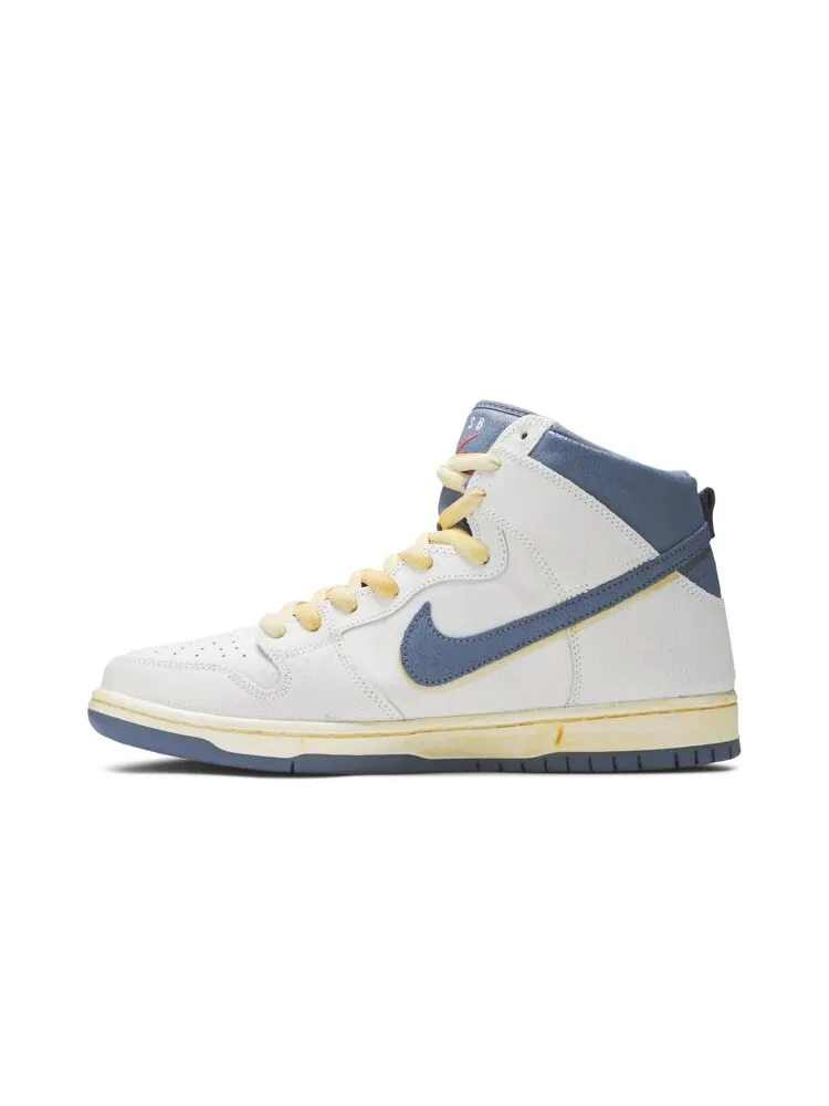 Кроссовки Nike Atlas x Dunk High SB — изображение 3 из 4, белый