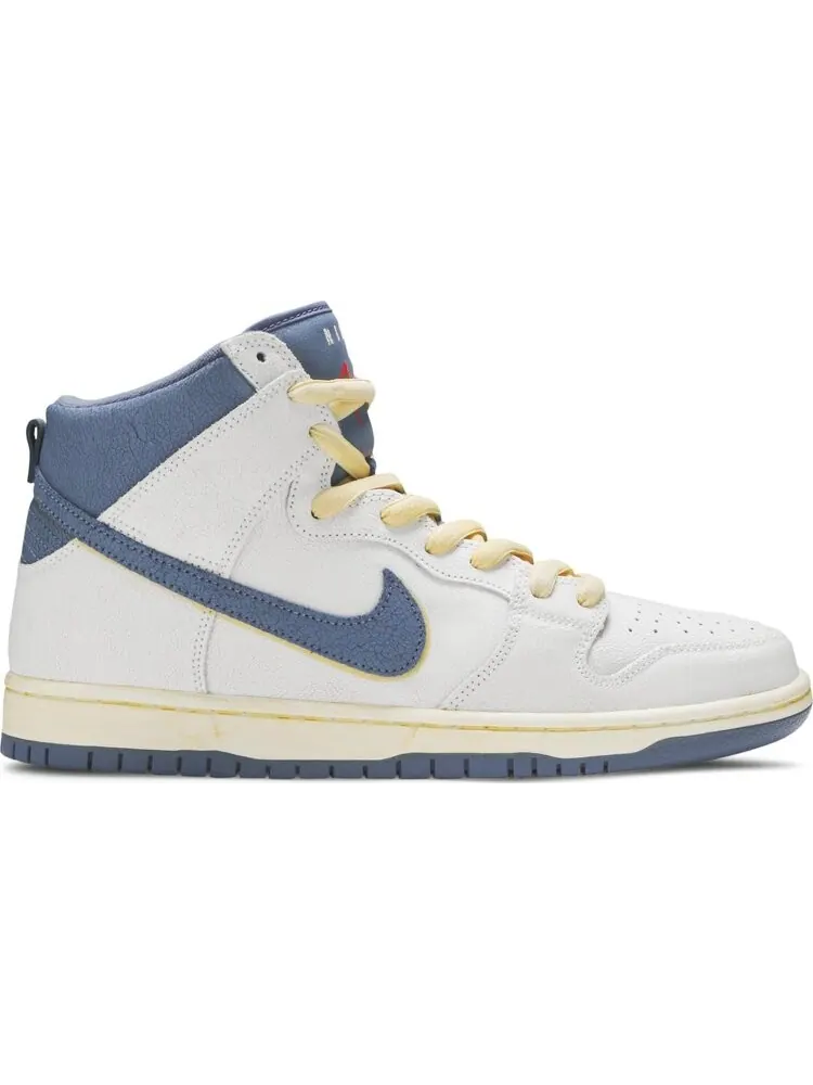 Кроссовки Nike Atlas x Dunk High SB 'Lost At Sea' — изображение 1 из 8, белый