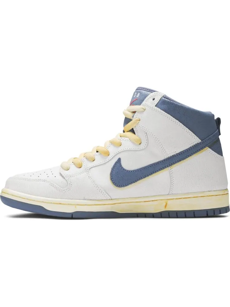 Кроссовки Nike Atlas x Dunk High SB 'Lost At Sea' — изображение 3 из 8, белый