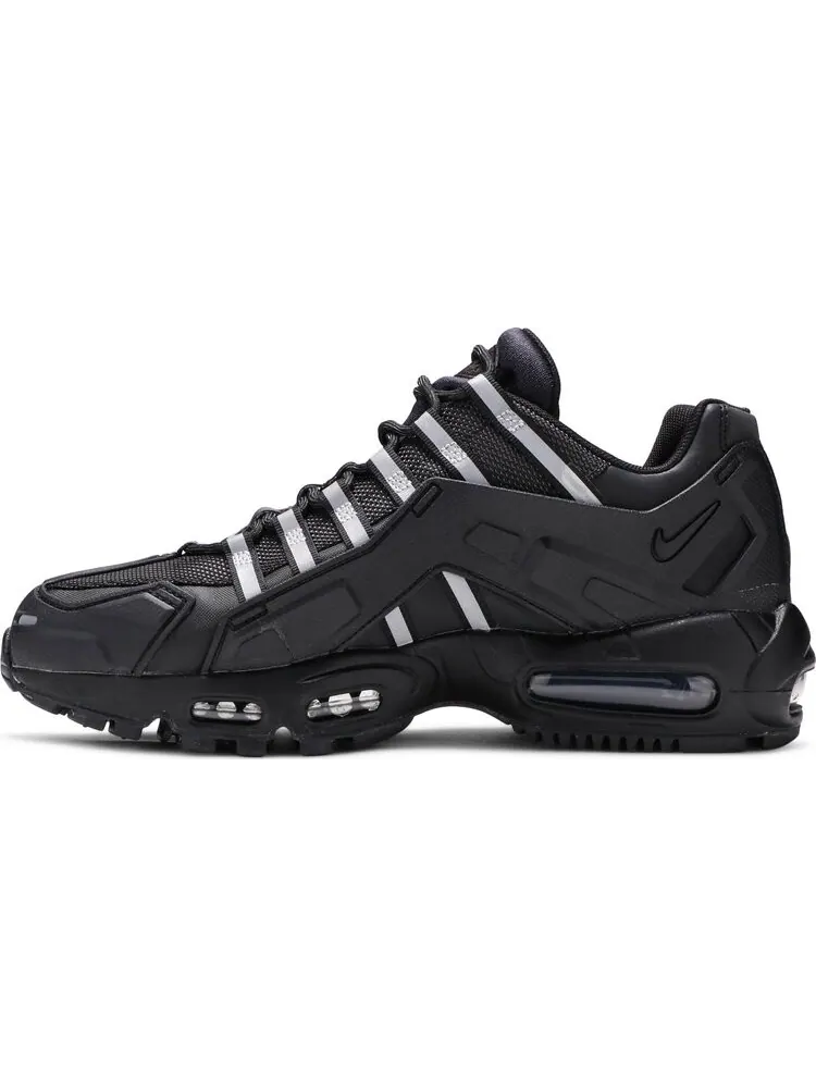 Кроссовки Nike Air Max 95 NDSTRKT 'Black Reflective' — изображение 3 из 8, черный