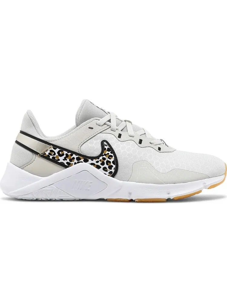 Кроссовки Nike Wmns Legend Essential 2 Premium 'Leopard' — изображение 1 из 8, бежевый