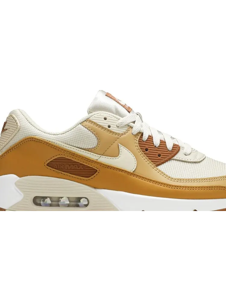 Кроссовки Nike Wmns Air Max 90 'Caramel' — изображение 2 из 8, загар