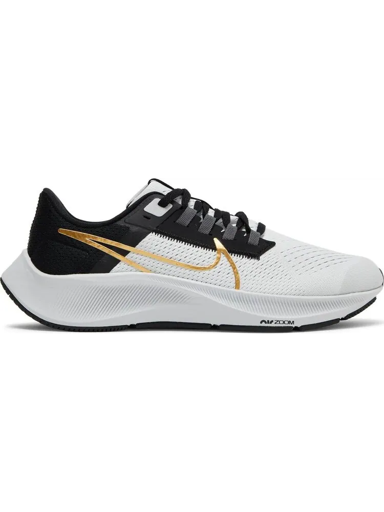 Кроссовки Nike Air Zoom Pegasus 38 GS 'Photon Dust Metallic Gold Coin' — изображение 1 из 8, серый