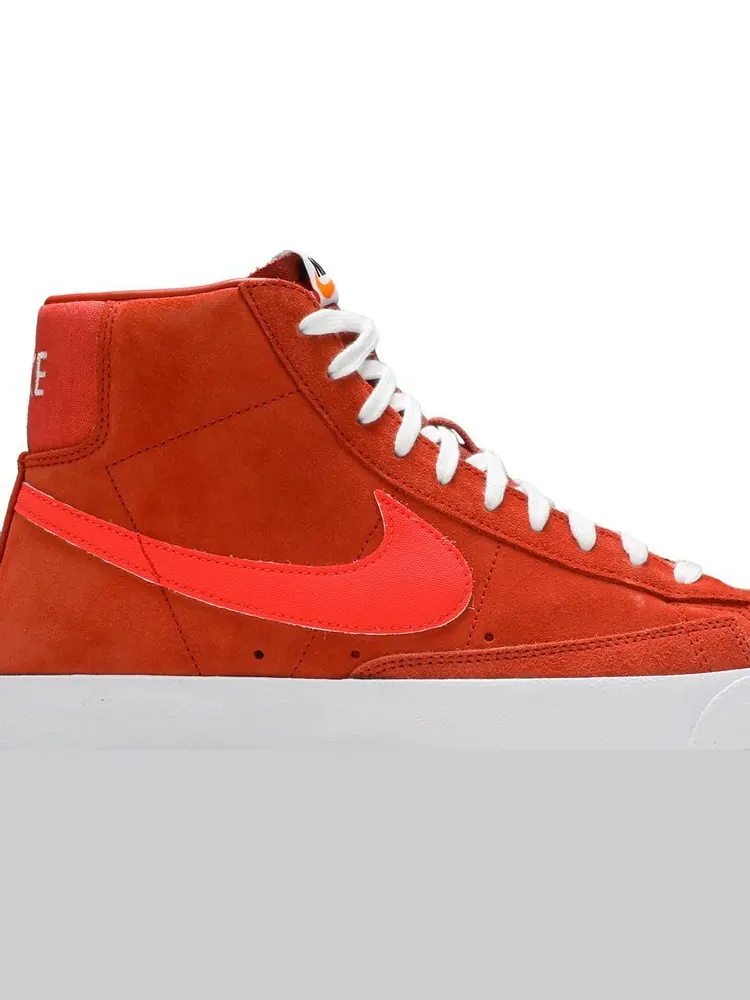 Кроссовки Nike Blazer '77 Vintage Mid 'Firewood Orange' — изображение 2 из 8, красный