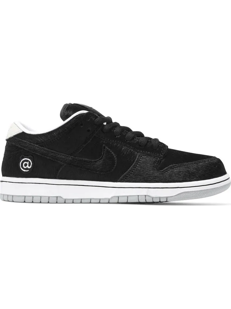 Кроссовки Nike Medicom Toy x Dunk Low SB 'BE@RBRICK' — изображение 1 из 8, черный