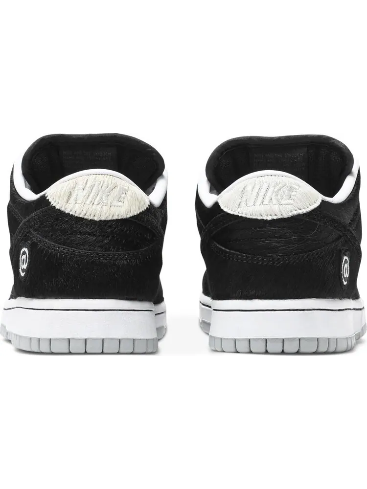 Кроссовки Nike Medicom Toy x Dunk Low SB 'BE@RBRICK' — изображение 6 из 8, черный