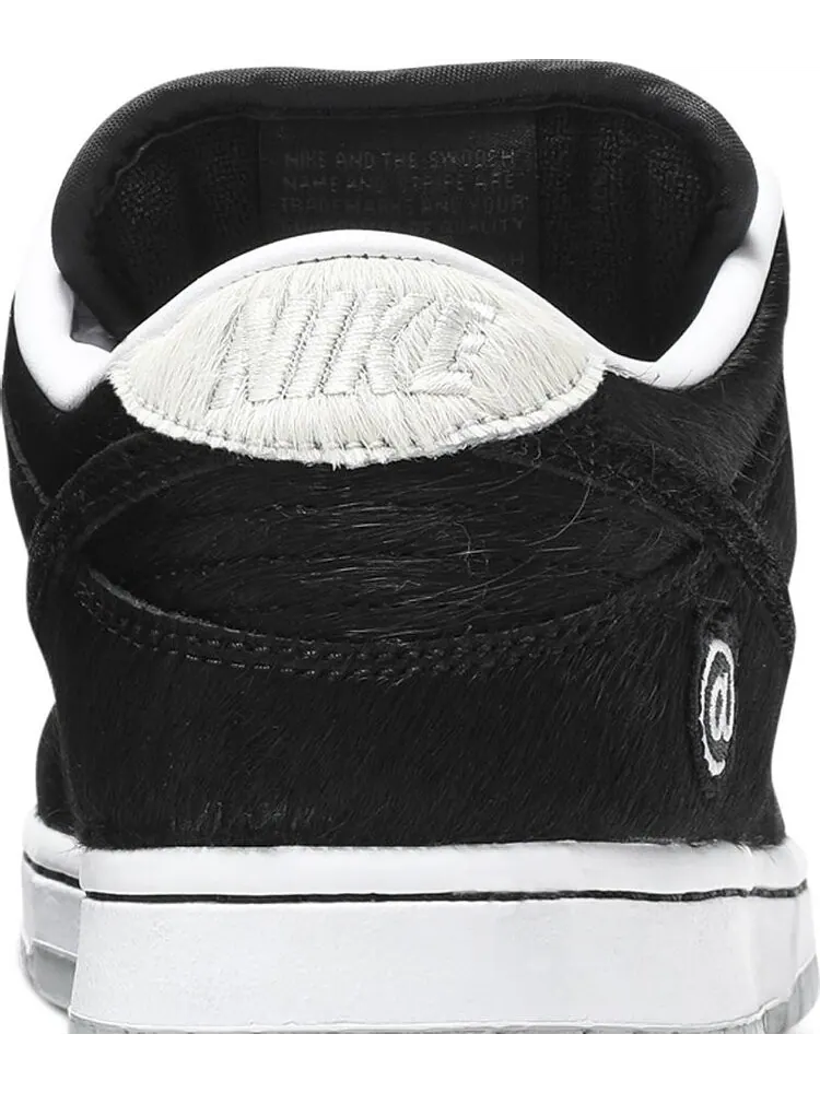 Кроссовки Nike Medicom Toy x Dunk Low SB 'BE@RBRICK' — изображение 7 из 8, черный