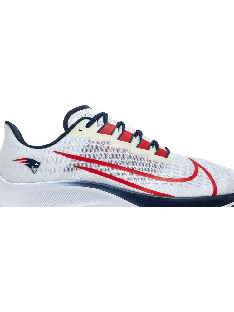 Кроссовки Nike Air Zoom Pegasus 37 'New England Patriots' — изображение 2 из 8, белый