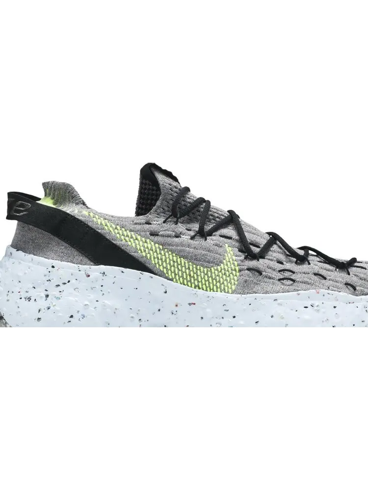 Кроссовки Nike Space Hippie 04 'Grey Volt' — изображение 2 из 8, серый