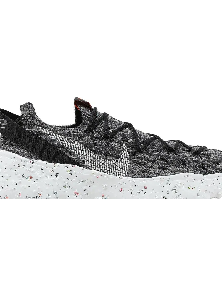 Кроссовки Nike Space Hippie 04 'Iron Grey' — изображение 2 из 8, серый