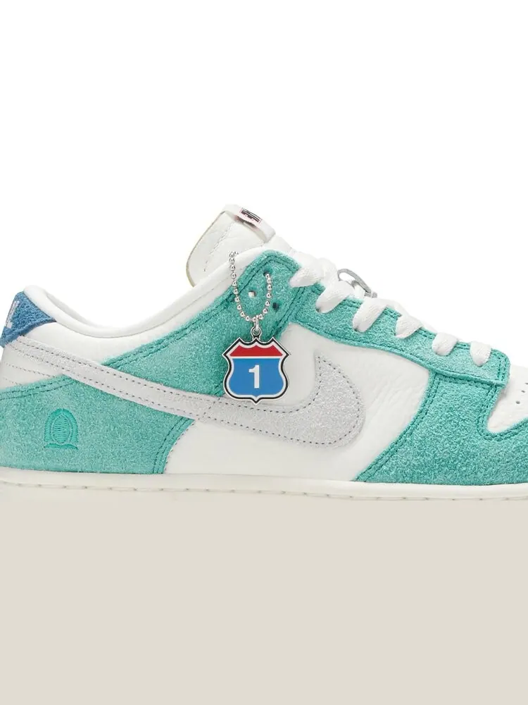 Кроссовки Nike Kasina x Dunk Low 'Road Sign' — изображение 2 из 8, бирюзовый