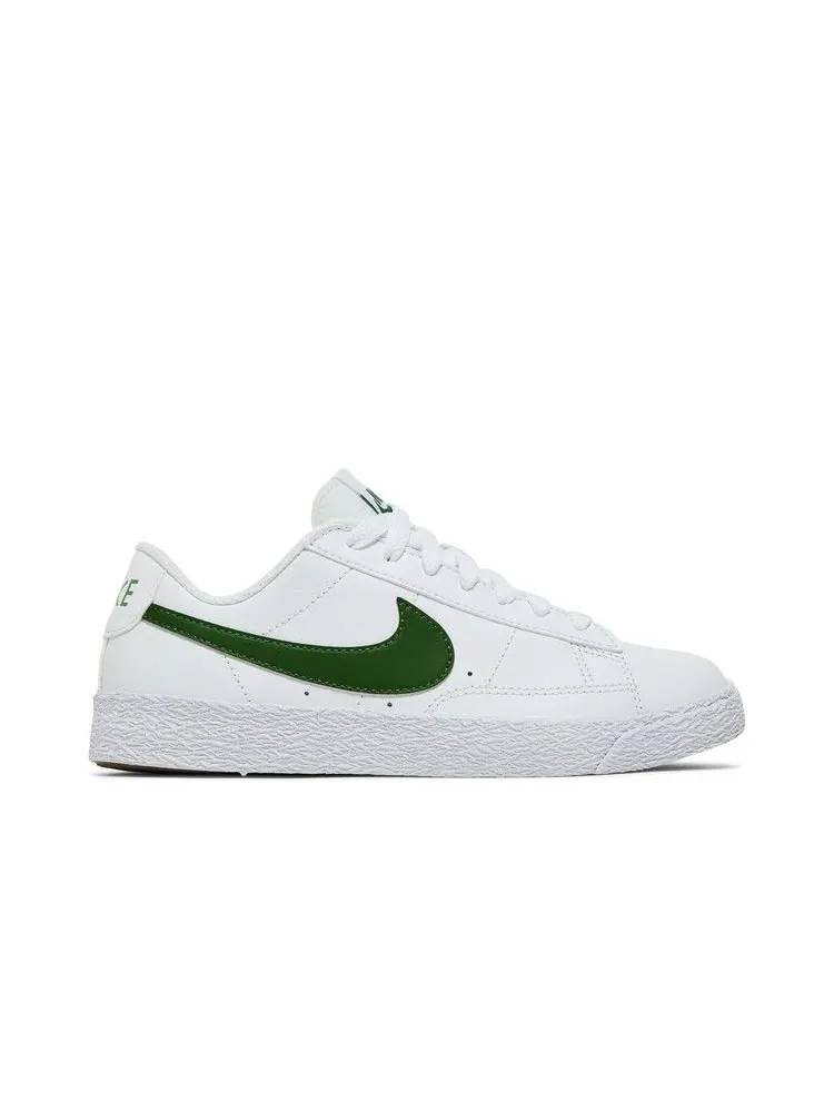 Кроссовки Nike Blazer Low GS 'White Forest Green' — изображение 2 из 9, белый/зеленый