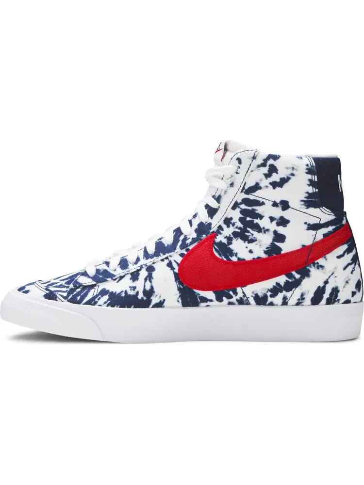 Кроссовки Nike Blazer Mid '77 Vintage 'Blue Tie-Dye' — изображение 3 из 8, синий