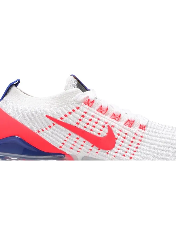 Кроссовки Nike Wmns Air VaporMax Flyknit 3 'USA' — изображение 2 из 8, белый