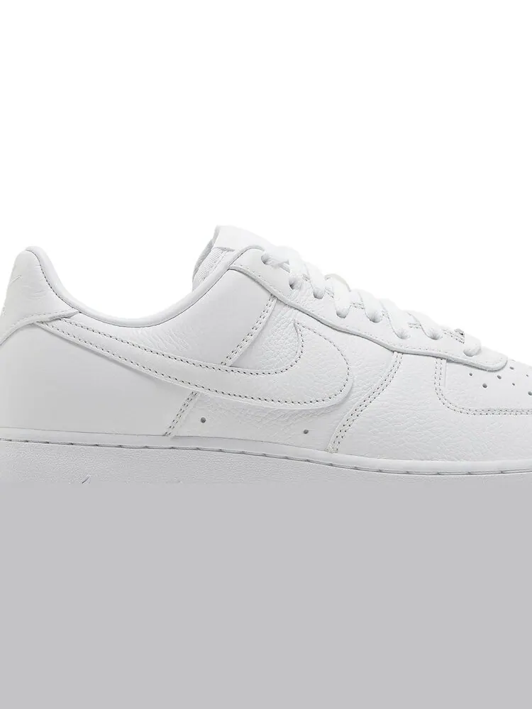 Кроссовки Nike Air Force 1 Low 'Certified Lover Boy' — изображение 2 из 8, белый