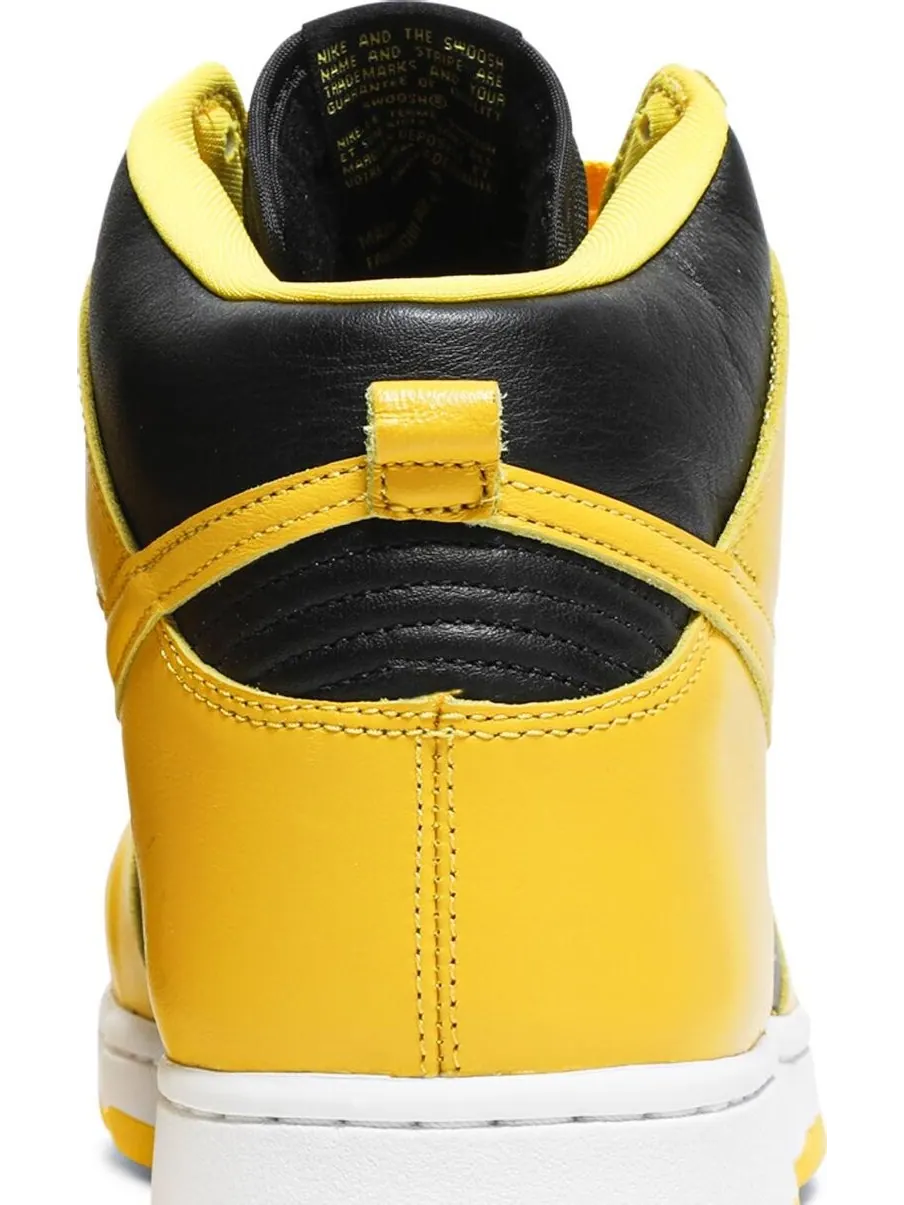 Кроссовки Nike Dunk High SP 'Iowa' 2020 — изображение 7 из 8, желтый
