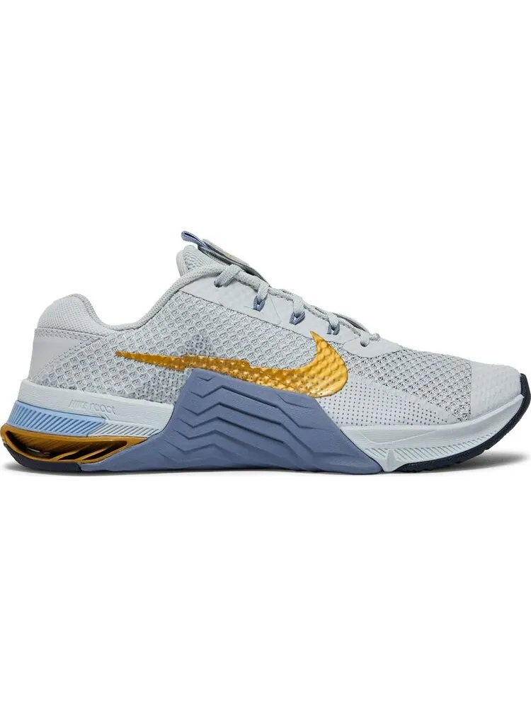 Кроссовки Nike Wmns Metcon 7 'Pure Platinum Metallic Gold Coin' — изображение 1 из 8, синий