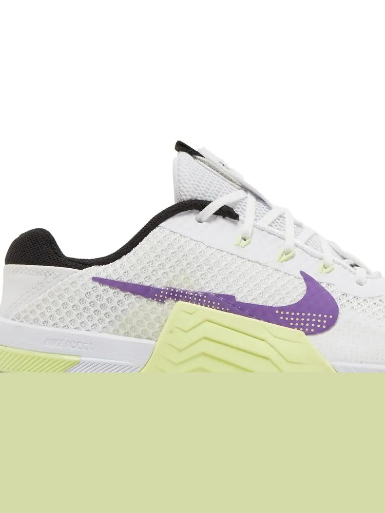 Кроссовки Nike Wmns Metcon 7 'White Light Lemon Twist' — изображение 2 из 8, белый