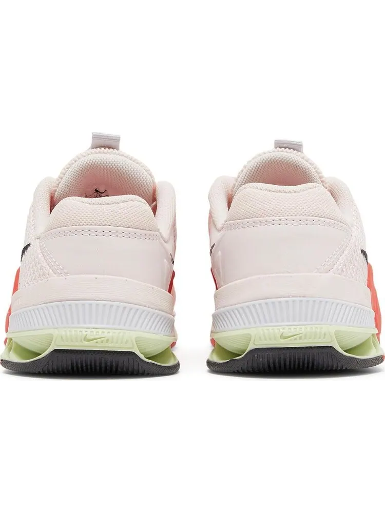 Кроссовки Nike Wmns Metcon 7 'Light Soft Pink Magic Ember' — изображение 6 из 8, розовый