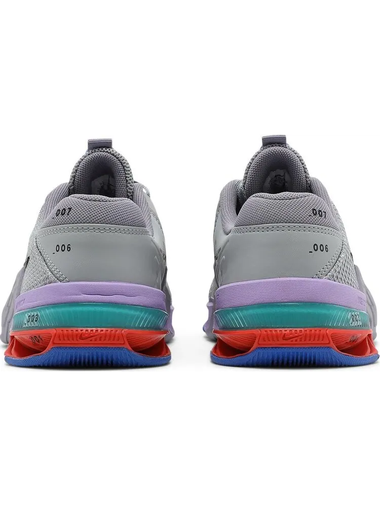 Кроссовки Nike Metcon 7 'Light Smoke Grey Violet Haze' — изображение 6 из 8, серый